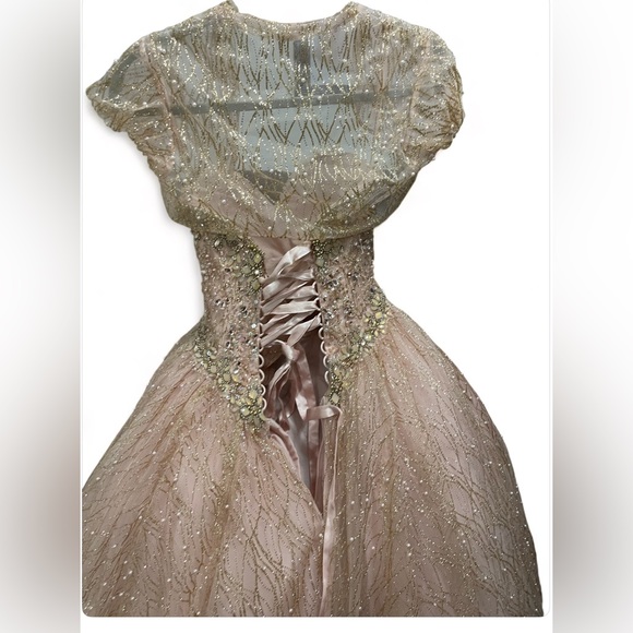 ❤️ Vintage 15 Year Old Party Dress With Beaded Lace Overlay & Corset Back ❤️ - Picture 3 of 11